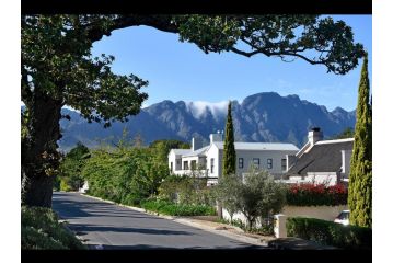 Sorbonne 1 Apartment, Franschhoek - 2