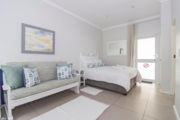 South Point Self Catering Apartment, Agulhas - 5