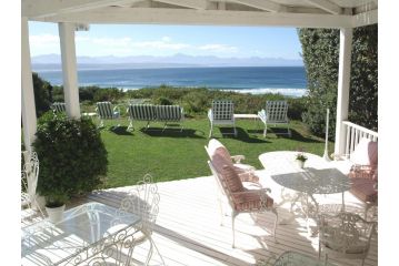 Southern Cross Beach House Guest house, Plettenberg Bay - 2