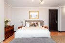 Spacious 2 Bed in the Heart of the City Apartment, Cape Town - thumb 7