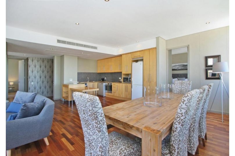 Spacious 3 Bedroom Family Apartment In Cape Town Apartment, Cape Town - imaginea 2