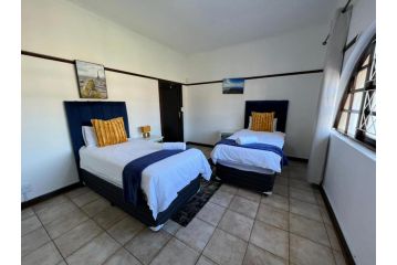 Safi Holiday Home 4bedroom Guest house, East London - 5