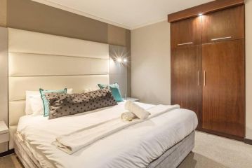 Spacious Apartment in CBD Pool & Parking perfect for the corporate traveller Apartment, Cape Town - 5