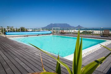 Spacious Luxury 3 Bedroom Apartment B401 Sea Spray Apartment, Cape Town - 1