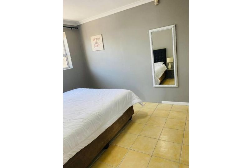 SpaciousNetflix#Wifi#Parking#CentralWinefarms#Mall Apartment, Cape Town - imaginea 10