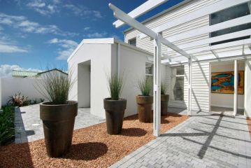 Spatalla Holiday Homes Guest house, Kleinmond - 1