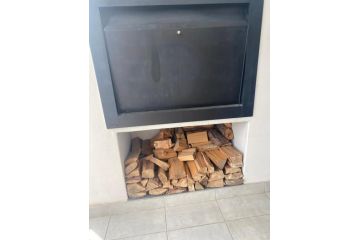 Spectacular 2 bedroom Penthouse Apartment, Midrand - 3
