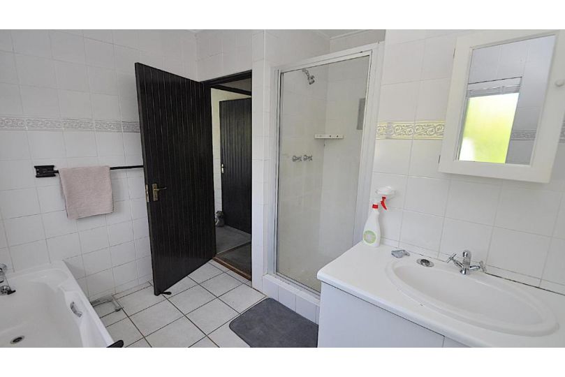 Stableford 30 Guest house, Plettenberg Bay - imaginea 16