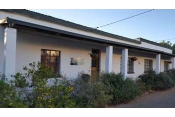 Starry Nights Karoo Cottages Guest house, Philippolis - 2