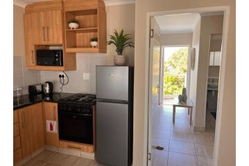 Stay @ 24 Malachite Apartment, Knysna - 5