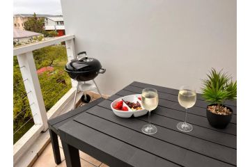 Stay @ 24 Malachite Apartment, Knysna - 4