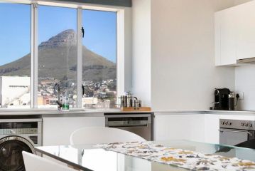 Stay In Luxury at Stonehill Place Apartment, Cape Town - 1