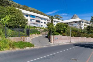 Steep Acres 35 Apartment, Cape Town - 2