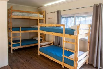 Strand Dormitory 8 Sleeper Helderberg CT Apartment, Cape Town - 1