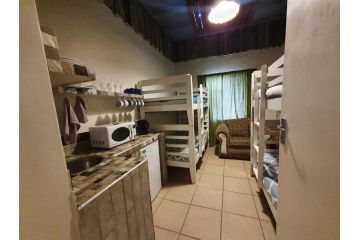 Strand Family studio en-suite 6 sleeper Kitchenette Helderberg CT Apartment, Cape Town - 1