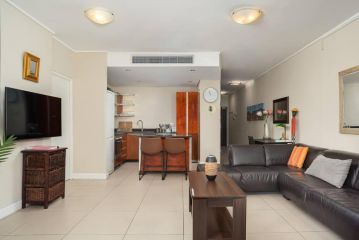 Stunning 2 Bedroom Apartment in Rockwell Apartment, Cape Town - 1