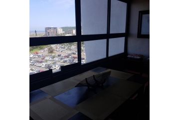 Stunning 3-Bed Apartment in Durban Apartment, Durban - 4