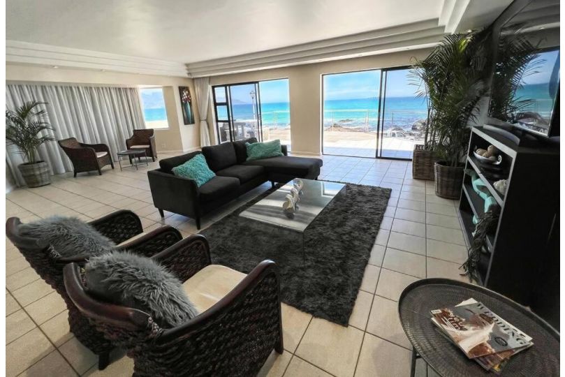 Stunning 3 bedroom villa with panoramic views Villa, Cape Town - imaginea 14