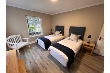 Stunning 3BR home in the heart of Belvidere Guest house, Knysna - 4
