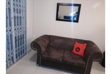 Stunning Apartment in the heart of Umhlanga Apartment, Durban - 5