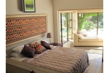 Stunning Cape Peninsula Holiday Villa with Pool Villa, Noordhoek - 1