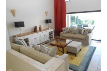 Stunning Cape Peninsula Holiday Villa with Pool Villa, Noordhoek - 4