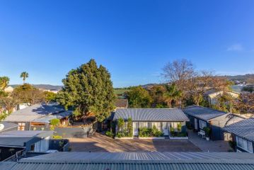 Stunning Knysna central Apartment, Knysna - 1