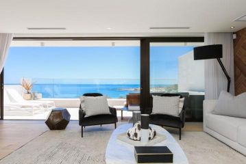 Stunning Ocean & Mountain Views Villa, Cape Town - 1