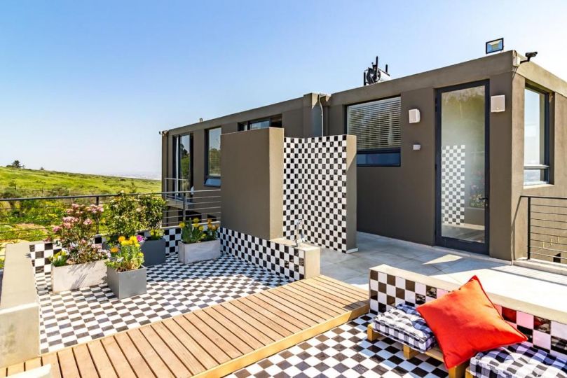 Zevenbosch villa on Stunning Wine Farm Villa, Cape Town - imaginea 17