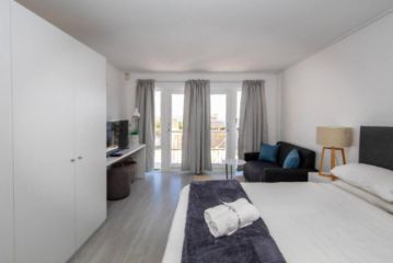 Stylish 1 bedroomed apartment in Sea Point - Caprice Apartment, Cape Town - 5