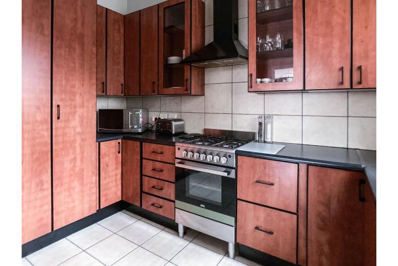 Stylish Apartment in heart of Rosebank Apartment, Johannesburg - imaginea 6