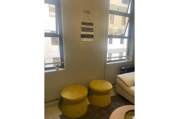 Stylish Danteâ€™s 1-bedroom condo free Wifi & Cinema Apartment, Johannesburg - 4