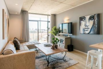 Stylish Studio Apartment with Rooftop Pool! Apartment, Cape Town - 2