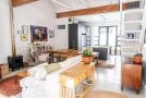 Stylish summer pad with mezzanine & sunny patio Guest house, Cape Town - thumb 2