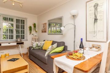 Suburban bliss with Wifi and plunge pool Apartment, Cape Town - 5