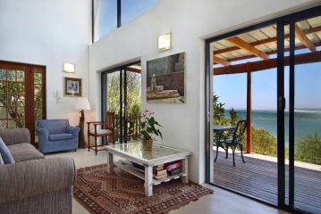 Suikerbossie 82 by HostAgents Guest house, Gordonʼs Bay - 3