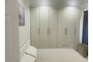 Hotel suite like apartment Apartment, Kimberley - 1