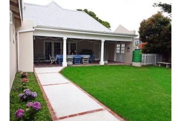 Summer House Villa, Hermanus - 4