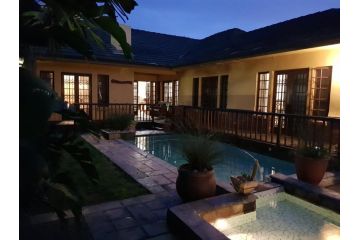Summerstrand Beach Lodge Guest house, Port Elizabeth - 1