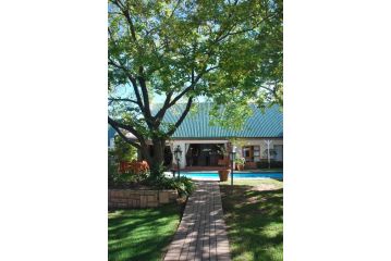Sunninghill Guest Lodges Guest house, Johannesburg - 4