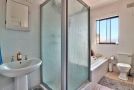 Sunny Apartment in SEA POINT right by PROMENADE Apartment, Cape Town - thumb 1