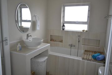 Sunny West Coast Living Guest house, Langebaan - 4