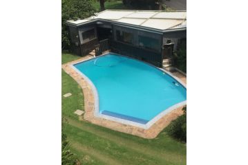 Letaba Cottages Apartment, Johannesburg - 3