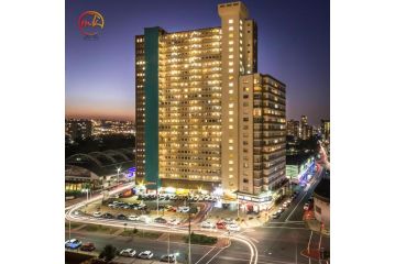Sunset Haven in North Beach Apartment, Durban - 4