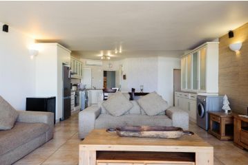 Suntrap 2 Apartment, Ballito - 5