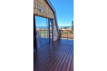 Surf Cabana, a charming 3 bedroom holiday home Guest house, Jeffreys Bay - 2