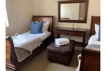 Swanepoel Guesthouse Guest house, Jeffreys Bay - 5