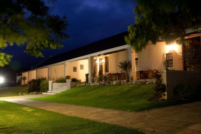 Swartberg Private Game Lodge Villa, Matjiesrivier - imaginea 1