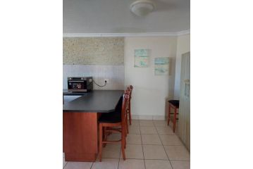 SYMSTAY Don Diaz Apartment, Jeffreys Bay - 5