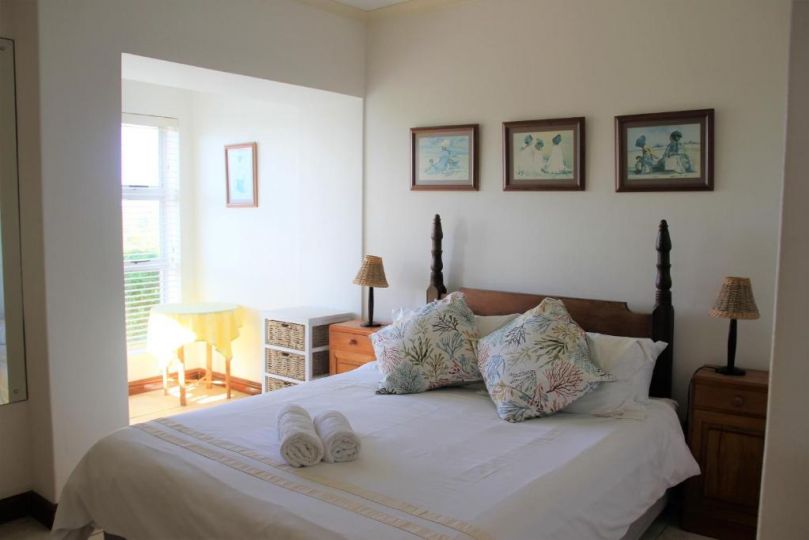 T1 Goose Valley with Sea View Guest house, Plettenberg Bay - imaginea 10